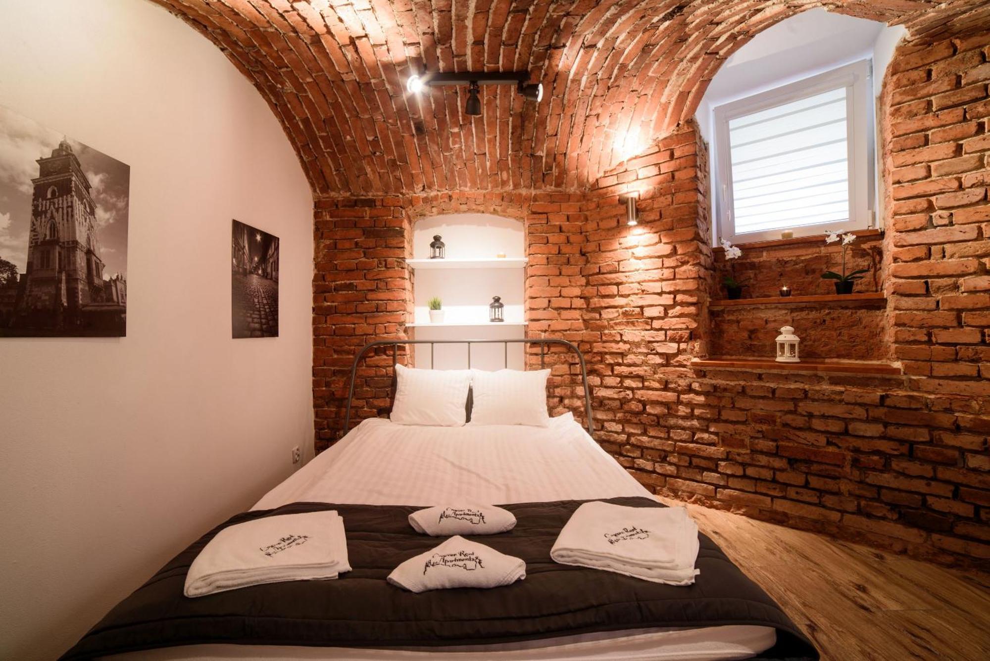 Cracow Rent Apartments - Spacious Apartments For 2-7 People In Quiet Area - Kolberga Street Nr 3 - 10 Min To Main Square By Foot Cracovie Extérieur photo