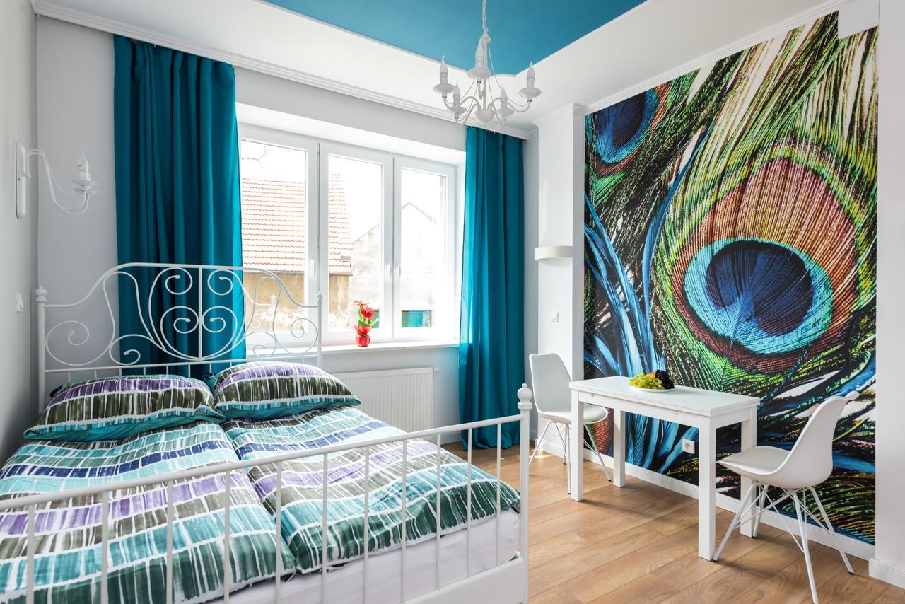 Cracow Rent Apartments - Spacious Apartments For 2-7 People In Quiet Area - Kolberga Street Nr 3 - 10 Min To Main Square By Foot Cracovie Extérieur photo