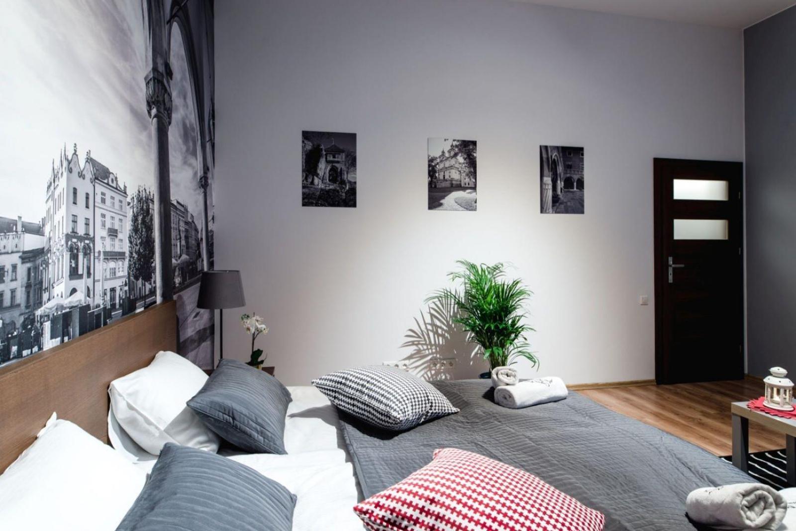 Cracow Rent Apartments - Spacious Apartments For 2-7 People In Quiet Area - Kolberga Street Nr 3 - 10 Min To Main Square By Foot Cracovie Extérieur photo